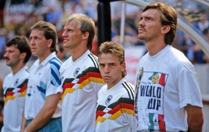 World Cup 1990 CSFR Germany Italy, Milan, 01 07 1990, Football, FIFA World Cup 1990 in Italy, Quarter Final, CSFR Germany 0 1 v l Günter Hermann, Andreas Köpke, Hansi Pflügler, Thomas Häßler, Paul Steiner all Germany