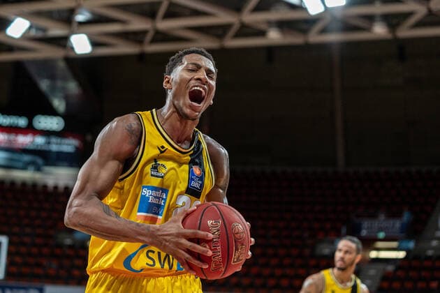 17 06 2020 Basketball easyCredit Final Tournament Basketball Munich 17 06 2020 Season 2019 2020 easyCredit BBL Final Tournament 2020 Quarterfinal Game 1 FC Bayern Munich MHP GIANT Ludwigsburg Thomas Wimbush Ludwigsburg, No 20 Munich Audi Dome Germany