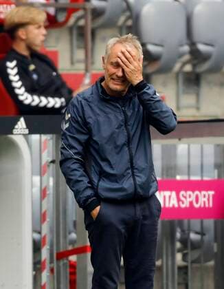 Football 1 Bundesliga FC BAYERN MUENCHEN SC FREIBURG Munich, Germany, 20 June 2020, , FC BAYERN MUENCHEN SC FREIBURG , 1 Bundesliga, Season 2019 2020, 33 Matchday, Photo Hans Rauchensteiner Pool Reprint fee required, Copyright by Foto RAUCHENSTEINER, Fachnerstrasse 9, 80686 Muenchen, Germany, Tel 0049 89 54763714, email rauchensteiner@online de, Stadtsparkasse München, , Important DFL REGULATIONS PROHIBIT ANY USE OF PHOTOGRAPHS as IMAGE SEQUENCES and or QUASI VIDEO National and international News Agencies OUT Editorial Use ONLY Munich Allianz Arena Bayern Germany Poolfoto Hans Rauchensteiner Foto Rauchensteiner Pool ,EDITORIAL USE ONLY