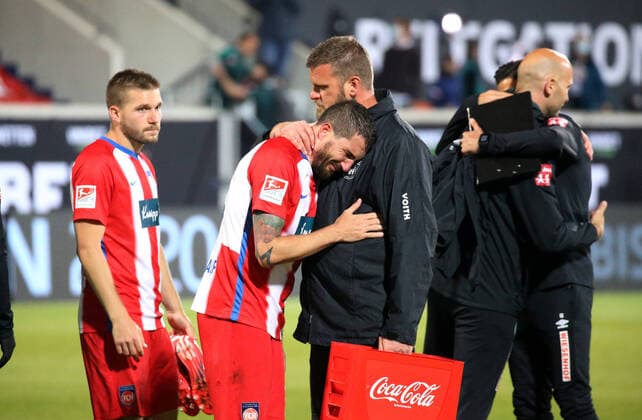 Relegation 1 FC Heidenheim SV Werder Bremen v l Norman Theuerkauf 1 FC Heidenheim , Marc Weiss Physiotherapeut 1 FC Heidenheim Deutschland, Heidenheim, 06 07 2020, football, Bundesliga, season 2019 2020, relegation, 1 FC Heidenheim SSV Jahn Regensburg DFL DFB REGULATIONS PROHIBIT ANY USE OF PHOTOGRAPHS AS IMAGE AND OR QUASI VIDEO Photo Press Photo Ruddle Robin Ruddle Pool Press Photo Ruddle Heidenheim Ruddle Baden Württemberg Germany Poolfoto Pressefoto Rudel Robin Rudel Poo ,EDITORIAL USE ONLY