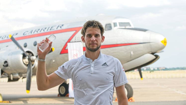 Domenic Thiem wins the tournament Winner, Joy Tennis bett1aces Berlin Tempelhof Hangar 6, 19 07 2020, GER, Berlin, Tennis bett1aces, Sinner vs Domenic Thiem, 19 07 2020 Berlin Copyright: xUwexKoch xEibner-Pressefotox EP_ukh