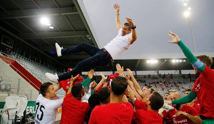 Photo Manuel Geisser 10 08 2020 Thun BE Stockhorn Arena Thun Season 2019 2020 Mens Football Barrage return match FC Thun FC Vaduz Coach Mario Frick FC Vaduz is celebrated by the players