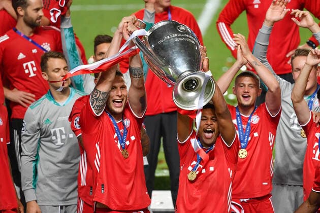 Soccer Champions League Final Paris St Germain Bayern Muenchen 0 1 from left Niklas SUELE Bayern Muenchen , Serge GNABRY FC Bayern Muenchen with Cup,Trophy,Trophaee,Trophy,Winning Soccer Champions League, Final, Paris St Germain PSG FC Bayern Muenchen M 0 1 on 23 08 2020 at Estadio da Luz in Lisbon Portugal PHOTO Frank Hoermann SVEN SIMON Pool NO use of any use photographs as image sequences and or quasi video Editorial Use ONLY National and International News Agencies OUT Lisbon Estadio da Luz Portugal Poolfoto SVEN SIMON Frank Hoermann Pool ,EDITORIAL USE ONLY
