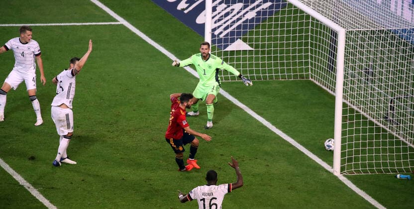 03 09 20 Germany Spain Germany, Stuttgart, 03 09 2020, Football, UEFA, Nations League, DFB Germany Spain v l Luis Jose Gaya Spain , Kevin Trapp Germany Goal 1 1 Gaya
