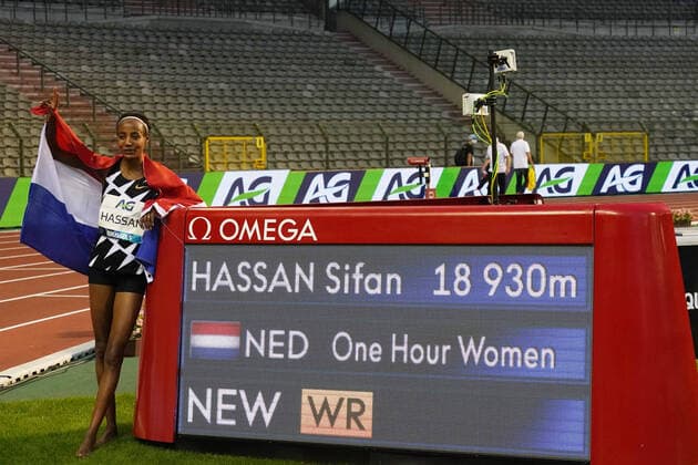 Brussels, Athletics, Track Field, athletics, Memorial van Damme 2020 Brussels, Corona, Covid 19, 04 09 2020, King Baudouin Stadium Brussels, 1 Hour race women, 1 hour race women, Sifan Hassan with world record board