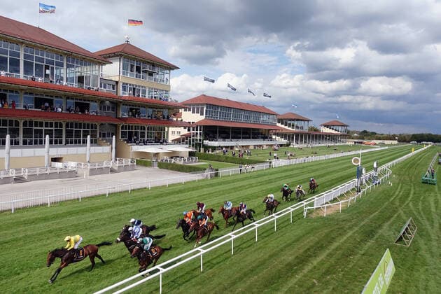 05 09 2020, Iffezheim, Baden Wuerttemberg, GER Horses and jockeys racing in front of the tribune Galopprennbahn Baden Baden, Iffezheim 200905D511IFFEZHEIM JPG