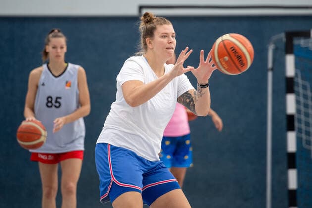 Klaudia Grudzien GISA Lions SV Halle Training start of the GISA Lions in the sports hall Lettin GISA Lions SV Halle Basketball 1 Bundesliga ERDGAS Sportarena Halle Saale 15 09 2020 Photo Holger John Sachsen Anhalt Germany