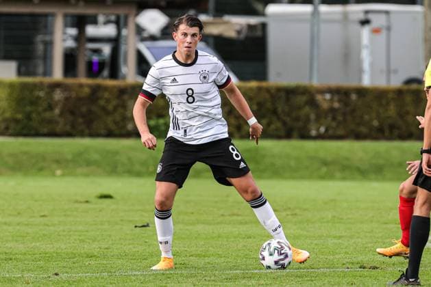 Football match Germany U20 vs. Switzerland U20 07 10 2020 Lazar Samardzic Germany U20 8 ,Football match Germany U20 vs. Switzerland U20, on Wednesday 07 October 2020 Sportanlage Grütt in Lörrach Germany Copyright: xBEAUTIFULxSPORTS G.xHubbsx