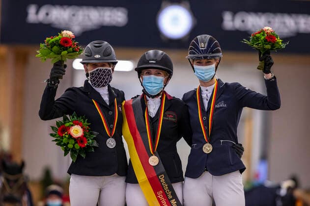 Finale Deutsche Meisterschaft Springreiterinnen 2020 05. December 2020 -