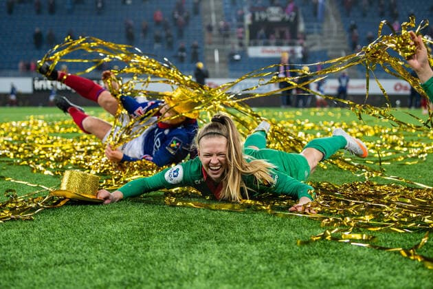 201206 goalkeeper Jalen Justine Tompkins of Valerenga celebrates after the Toppserien football match between Valerenga and Arna Bjornar on December 6, 2020 in Oslo Photo Vegard Wivestad Grott BILDBYRAN kod VG VG0079 bbeng dam fotboll football fotball tfk toppserien vif valerenga arnabjornar arna jubel,  Copyright: VEGARDxWIVESTADxGRoTT BB201206VG038