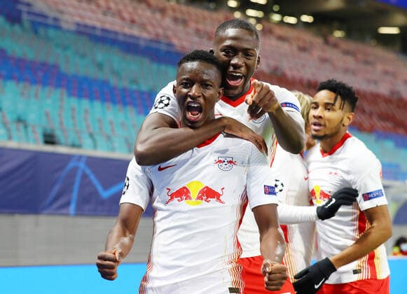 RB Leipzig Manchester Utd 08 12 2020 Leipzig, 08 12 2020, Red Bull Arena, Champions League, Group H, 6 Matchday , RB Leipzig vs. Manchester United , In the picture goal for RB Leipzig Amadou Haidara 8, RB Leipzig scores to 2 0 and cheers with Christopher Nkunku 18, RB Leipzig ,