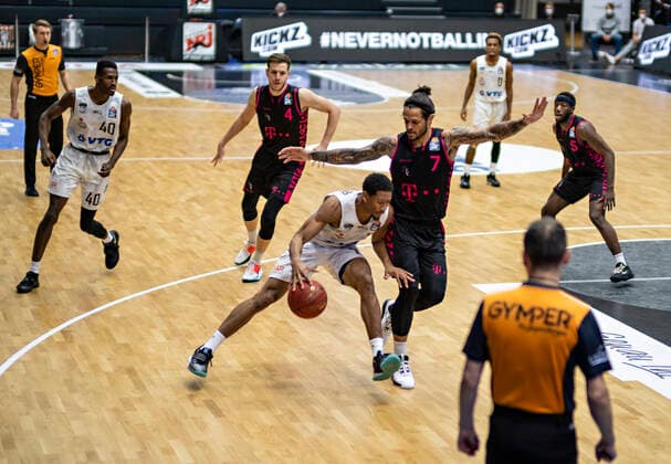 1 Basketball Bundesliga, easyCredit BBL, season 2020 2021, 18 matchday 12 02 21, Hamburg, Hamburg Towers vs Telekom Baskets Bonn Â