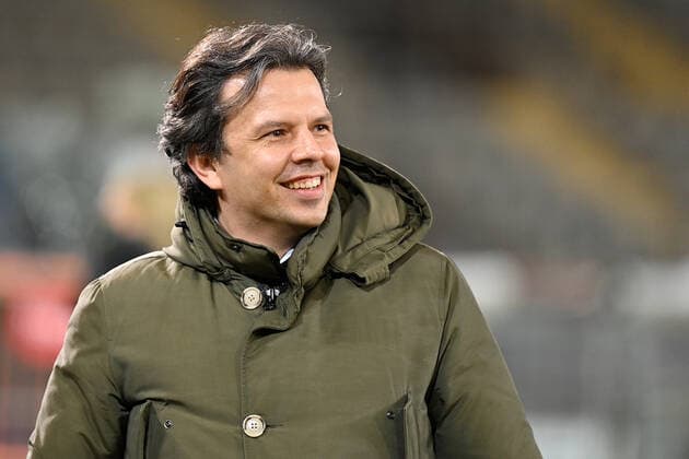 Bielefeld, Schueco Arena, 19 02 21, GER, Herren, 1 Bundesliga, Saison 2020 2021, DSC Arminia Bielefeld VfL Wolfsburg Bild Manager Samir Arabi Bielefeld Nur fuer journalistische Zwecke Only for editorial use According to the regulations of the DFL Deutsche Fußball Liga it is prohibited, DFL regulations prohibit any use of photographs as image sequences and or quasi video North Rhine-Westphalia Germany