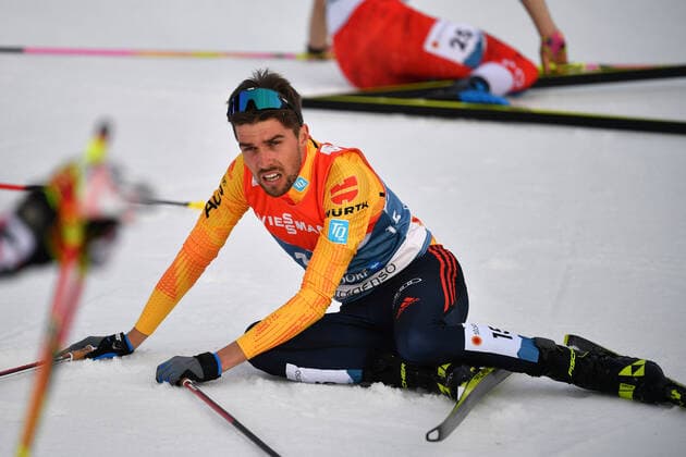 Johannes RYDZEK GER at the finish line, disappointment, frustration, frustrated, depressed, action, single action, single picture, cut-out, whole body shot, whole figure Nordic Combined Individual Competition 10 km Nordic Combined NH Individual Gundersen 10km FIS Nordic World Ski Championships 2021in Oberstdorf from 22 02 07 03 2021