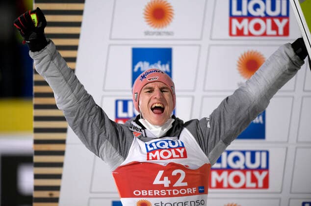27 02 2021, Nordic SKI World Championships Oberstdorf 2021, Oberstdorf im Allgäu, mens ski jumping, Karl Geiger GER rejoices