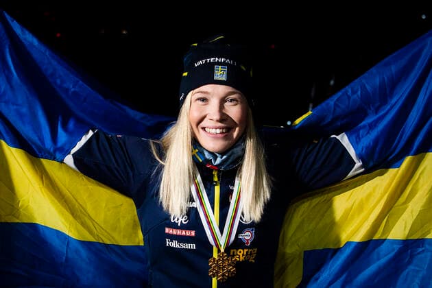 210227 Gold medalist Jonna Sundling of Sweden poses for a portrait at the Medal ceremony for the women s cross country skiing sprint of the FIS Nordic Ski World Championships on February 27, 2021 in Oberstdorf Photo Johanna Lundberg BILDBYRAN kod JL JL0084 skidor cross country skiing langrenn fis nordic world ski championships world cup world cup world cup ski world cup medal ceremony medal ceremony 3 bbeng cheers sweden gold medal gold medal,  Copyright: JOHANNAxLUNDBERG BB210227JL154