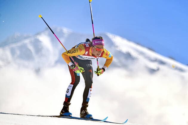 Sofie KREHL GER in front of alpine panorama,mountain action,single action,single picture,crop,full body shot,whole figure Cross Country Women 30 km Mass Start Classic,cross country skiing women,mass start,classic on 06 03 2021 FIS Nordic World Ski Championships 2021in Oberstdorf from 22 02 07 03 2021