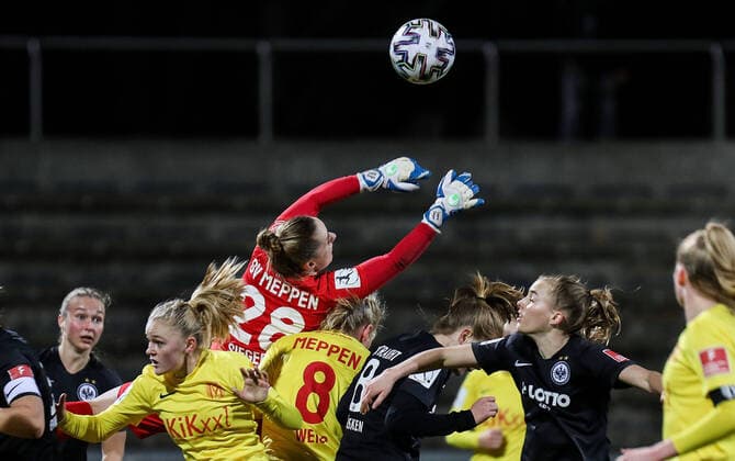 12 03 2021, xmkx, football women Flyeralarm 1 Bundesliga, Eintracht Frankfurt SV Meppen v l Laura Sieger SV Meppen DFL DFB REGULATIONS PROHIBIT ANY USE OF PHOTOGRAPHS as IMAGE SEQUENCES and or QUASI VIDEO emspor Frankfurt