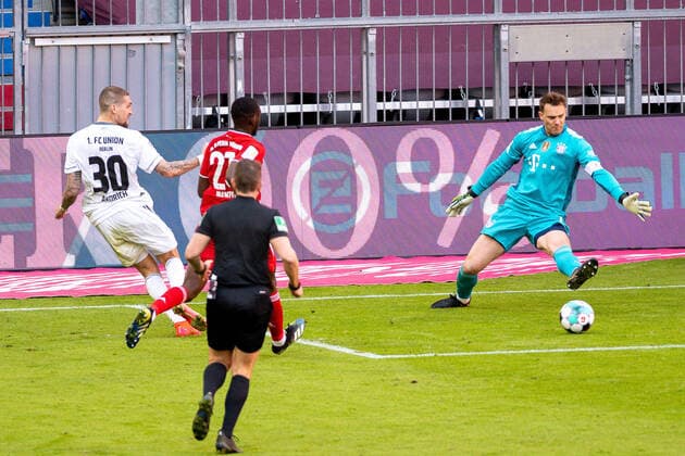 GER, FC Bayern Muechen vs Union Berlin, Football, Bundesliga, 28 Matchday, Season 2020 2021, 09 04 2021 Goal to 1 1 by Marcus Ingvartsen Union Berlin, 32 , preparation Robert Andrich Union Berlin, 30 , Manuel Neuer, Goalkeeper FC Bayern Muenchen, 01 , GER, FC Bayern Muechen vs Union Berlin, Football, Bundesliga, 28 Matchday, Season 2020 2021, 09 04 2021, DFB DFL regulations prohibit any use of photographs as image sequences and or quasi video , Foto EIBNER Sascha Walther POOL Muenchen Allianz Arena Bayern Germany Poolfoto EIBNER Sascha Walther ,EDITORIAL USE ONLY