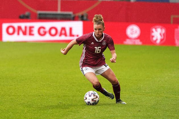 Sports Women Football Women National Team, international match, Germany Australia, 10 04 2021, Brittaarena Wiesbaden, Linda Dallmann, Germany, action, single photo Gladys ChaI VON DER LAAGE