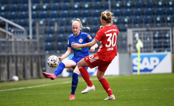 Football, Women, 2020 2021 season, 1 Bundesliga 18 matchday , 1 FFC Turbine Potsdam FC Bayern Munich, v l Anna Gerhardt 1 FFC Turbine Potsdam , Carolin Simon FC Bayern Munich , 21 04 2021, Copyright: xSebastianxRäppoldx xMatthiasxKox