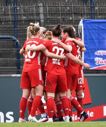 Football, Women, 2020 2021 season, 1 Bundesliga 18 matchday , 1 FFC Turbine Potsdam FC Bayern Munich, Bayern cheers after goal to 1 3 by Hanna Glas FC Bayern Munich , 21 04 2021, Copyright: xSebastianxRäppoldx xMatthiasxKox