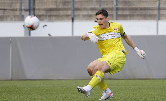 Stuttgart , Soccer Test Match , Stuttgarter Kickers vs VfB Stuttgart U19 , Dennis Seimen VfB