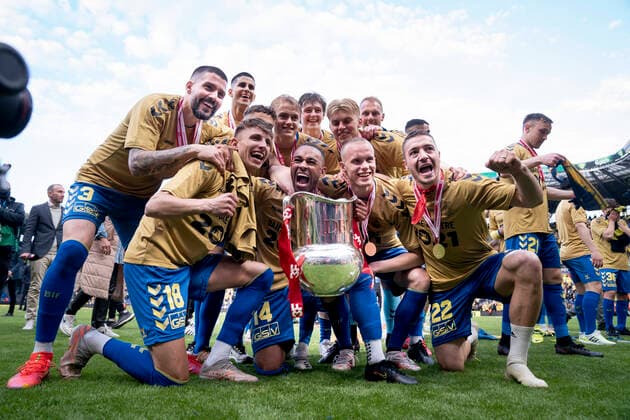 Broendbys players after the super league match between Broendby IF and FC Nordsjaelland at Broendby Stadion, Monday 24 May 2021, Copenhagen Denmark  Copyright: Ritzau Scanpix LiselottexSabroex COP104 spdk20210524-202739-L