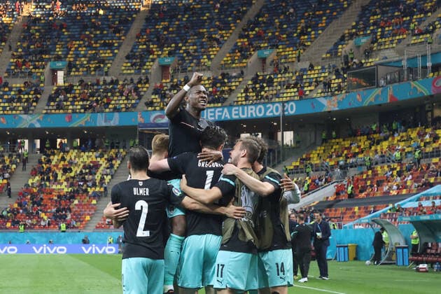 Bilder des Jahres 2021, Sport 06 Juni SOCCER - UEFA EURO, EM, Europameisterschaft,Fussball 2020 BUCHAREST,ROMANIA,13.JUN.21 - SOCCER - UEFA European Championship, EM, Europameisterschaft OEFB international match, Länderspiel, Nationalmannschaft Austria vs North Macedonia. Image shows the rejoicing of team AUT. GEPAxpictures xChristianxWalgram