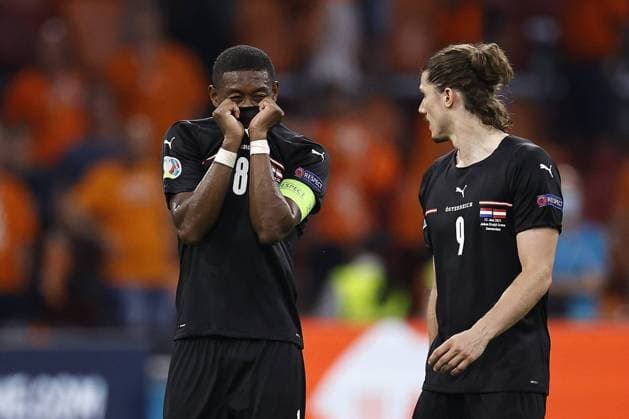 AMSTERDAM lr David Alaba of Austria, Marcel Sabitzer of Austria during the UEFA EURO 2020 Group C match between the Netherlands and Austria at the Johan Cruijff ArenA on June 17, 2021 in Amsterdam, Netherlands ANP MAURICE VAN STEEN EURO 2020 group C 2020 2021 xVIxANPxSportx xxANPxIVx 432701116