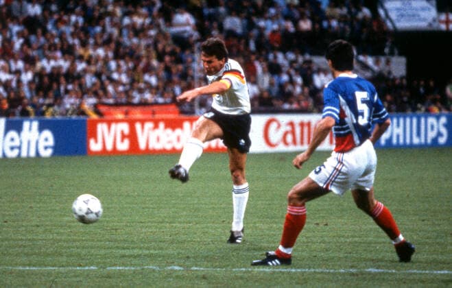 10 06 1990, Football World Cup World Cup 1990 in Italy Germany Yugoslavia 4 1 in Milan left Lothar Matthäus Germany BRD Football World Cup World Cup 1990 in Italy Germany Yugoslavia 4 1 in Milan left Lothar Matthew Germany Germany