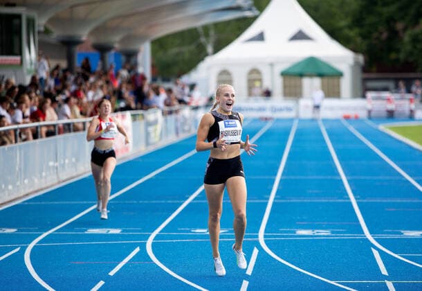 27 BAUHAUS Junior Gala Mannheim, 03 07 2021 Happy about a new personal best over 400m Martha D RASMUSSEN DEN Denmark 27 BAUHAUS Junior Gala on 03 07 2021 at the Michael Hoffmann Stadium in Mannheim Baden Wuerttemberg Copyright: xBEAUTIFULxSPORTS R.xSchmittx