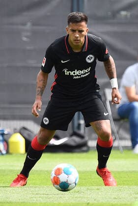 10 07 2021, xjhx, football test match, Eintracht Frankfurt SV Wehen Wiesbaden emspor, v l Rodrigo Zalazar Eintracht Frankfurt DFL DFB REGULATES PROHIBIT ANY USE OF PHOTOGRAPHS as IMAGE SEQUENCES and or QUASI VIDEO Frankfurt am Main
