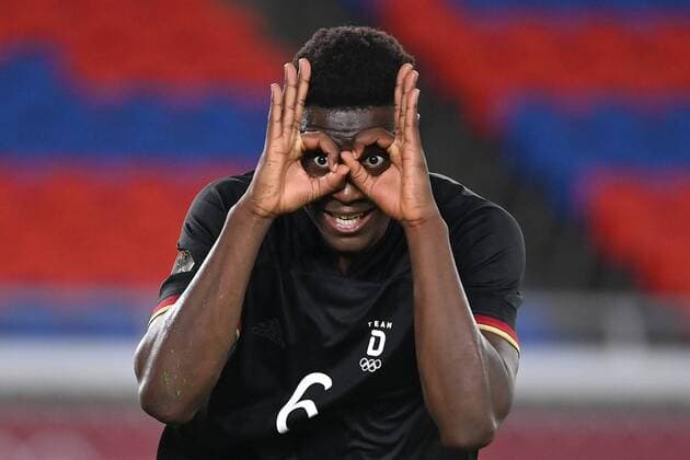 Goal celebration Ragnar ACHE GER after goal to the 1 2, jubilation, joy, enthusiasm,, action, single picture, cut single motive, half figure, half figure Saudi Arabia KSA Germany GER , football, International Stradium Yokohama on 25 07 2021, Olympic Summer Games 2020, of 23 07 08 2021 in Tokyo Japan