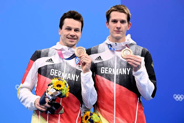 HAUSDING Patrick and RUEDIGER Lars Team GER Water diving synchron 3m men 3 place at the award ceremony TOKYO Olympic games 2020 Summer games in Tokyo Swimming on 28 07 2021 in Tokyo