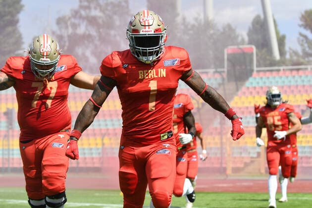 Joc Crawford 1, running back, Berlin Thunder , Berlin Thunder vs Hamburg Sea Devils, European League of Football, Season 2021, Week 9, 14 08 2021, Berlin Thunder vs Hamburg Sea Devils, European League of Football, Season 2021, Week 9, 14 08 2021 Berlin Copyright: xEibnerxPressefotox EP_FSU