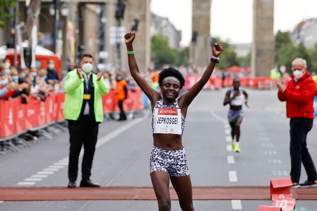 The winner Joyciline Jepkosgei at the 40 Berlin Half Marathon 2021 Berlin, 22 08 2021 Foto:xJ.xMWx xFuturexImage