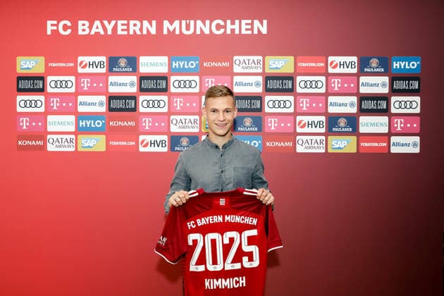 Joshua Kimmich with jersey year 2025 FC Bayern München PK contract extension Kimmich 23 08 2021 Photo Marco Donato FC Bayern München Pool Pressefoto Rudel