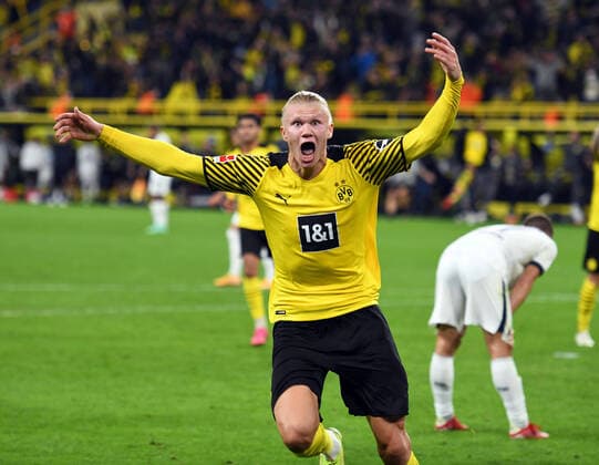 Borussia Dortmund TSG 1899 Hoffenheim 27 08 2021 Cheers Erling Haaland BvB after the 3 2 DFL REGULATIONS PROHIBIT ANY USE OF PHOTOGRAPHS AS IMAGE SEQUENCES AND OR QUASI VIDEO Editorial use only Only for journalistic purposes HM
