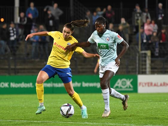 Football, Women, 2021 2022 season, 1 Bundesliga 2 matchday , 1 FFC Turbine Potsdam FC Carl Zeiss Jena, v l Samira Sahraouni FC Carl Zeiss Jena , Teninsoun Sissoko 1 FFC Turbine Potsdam , 03 09 2021, Copyright: xSebastianxRäppold MatthiasxKochx