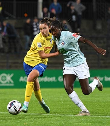Football, Women, 2021 2022 season, 1 Bundesliga 2 matchday , 1 FFC Turbine Potsdam FC Carl Zeiss Jena, v l Samira Sahraouni FC Carl Zeiss Jena , Teninsoun Sissoko 1 FFC Turbine Potsdam , 03 09 2021, Copyright: xSebastianxRäppold MatthiasxKochx