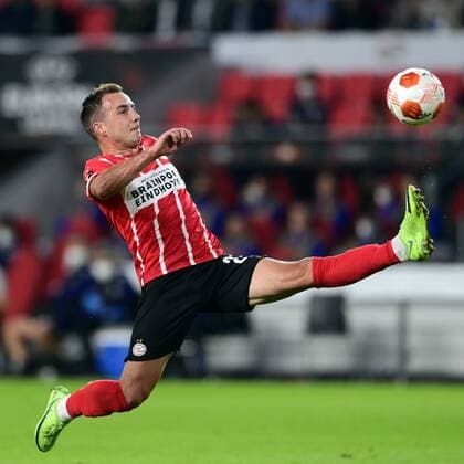 EINDHOVEN Mario Gotze of PSV Eindhoven during the UEFA Europa League match between PSV Eindhoven and Real Sociedad at Phillips Stadium on September 16, 2021 in Eindhoven, Netherlands ANP OLAF KRAAK UEFA Europa League 2021 2022 xVIxANPxSportx xxANPxIVx 437644331