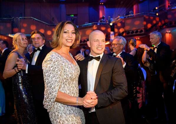 Fabian HAMBUECHEN Hambüchen former gymnast with girlfriend Viktoria, dancing, dancing The 39 German Sports Press Ball in Frankfurt am Main Germany on 06 11 2021 Â