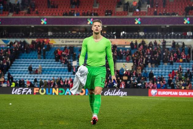 211113 Goalkeeper orjan Haskjold Nyland of Norway looks dejected after during the FIFA World Cup Qualifier football match between Norway and Latvia on November 13, 2021 in Oslo Photo Vegard Grott BILDBYRAN kod VG VG0197 bbeng fotball soccer football fotboll fifa world cup qualifiers vm qualification vm kvalik landskamp latvia latvia norway norway depp,  Copyright: VEGARDxGRoTT BB211113VG126