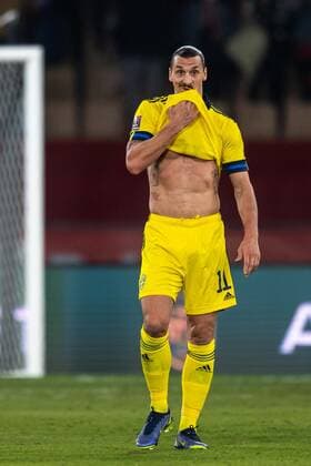 211114 Zlatan Ibrahimovic of Sweden looks dejected after the FIFA World Cup Qualifier football match between Spain and Sweden on November 14, 2021 in Seville Photo Ludvig Thunman BILDBYRAN kod LT JM0228 bbeng fotboll football soccer fotball landskamp vm kval fifa world cup qualifier sverige sweden sverige a spanien spain depp,  Copyright: LUDVIGxTHUNMAN BB211114LT140