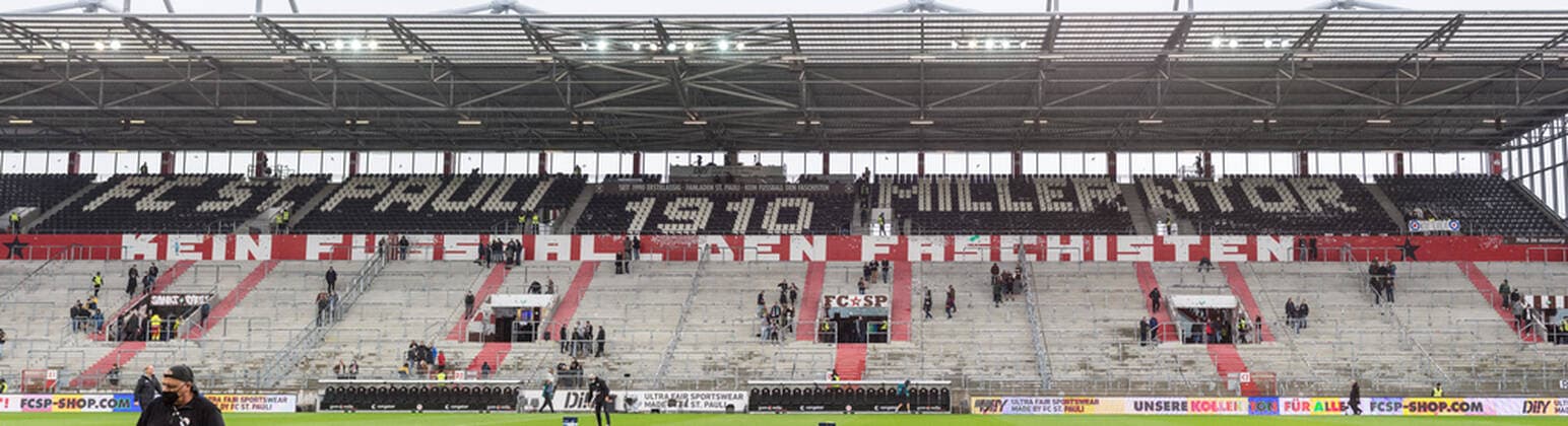 Football Men , Season 2021 2022, 2 Bundesliga, 5 Matchday, FC St Pauli SSV Jahn Regensburg, Millerntorstadion, 29 08 2021 FC ST PAULI 1910 MILLERNTOR KEIN FUSSBALL DEN FASCHISTEN Writings on the East Stand of the Millerntor Stadium Hamburg Germany