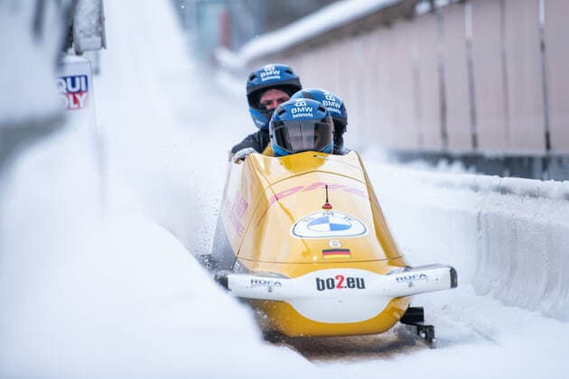 Christoph Hafer, Michael Salzer, Christian Hammers, Tobias Schneider Germany at the finish, GER, IBSF World Cup Winterberg, four-man bobsleigh, 09 01 2022, season 2021 2022 GER, IBSF World Cup Winterberg, four-man bobsleigh, 09 01 2022, season 2021 2022 Copyright: xEibner Memmlerx EP_MMR