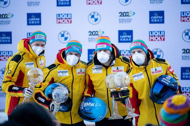 Francesco Friedrich, Martin Grothkopp, Alexander Roediger, Alexander Schueller Germany rejoice over overall World Cup victory, CH, IBSF World Cup and European Championship, St Moritz four-man bobsled, 16 01 2022, 2021 2022 season CH, IBSF World Cup and European Championship, St Moritz four-man bobsled, 16 01 2022, 2021 2022 season Copyright: xEibner Memmlerx EP_MMR