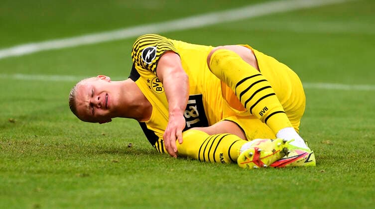 Football 1 Bundesliga season 2021 2022 20 match TSG 1899 Hoffenheim Borussia Dortmund 22 01 2022 Erling Haaland Borussia Dortmund injured on the ground