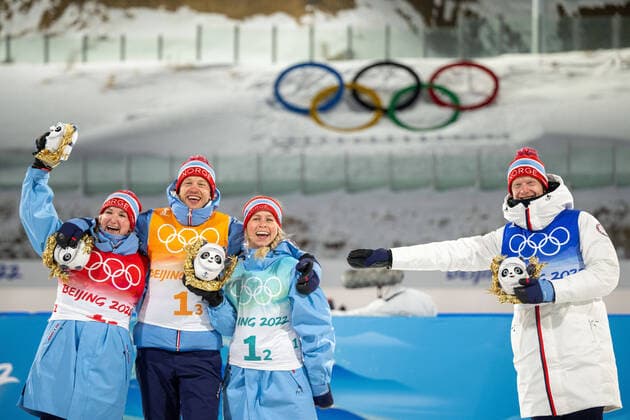 220205 Tiril Eckhoff of Norway, Marte Olsbu Roeiseland of Norway, Tarjei Boe of Norway and Johannes Thingnes Boe of Norway celebrates after winning in biathlon mixed relay during day 1 of the 2022 Winter Olympics on February 5, 2022 in Zhangjiakou Photo Joel Marklund BILDBYRAN kod JM JM0269 bbeng biathlon biathlon biathlon biathlon olympic games olympics winter olympics os ol olympics winter os olympics peking peking beijing 2022 beijing 2022 beijing 2022 olympic games beijing 2022 winter olympic games beijing os beijing ol winter ol mixed relay relay mixed relay,  Copyright: JOELxMARKLUND BB220205JM079